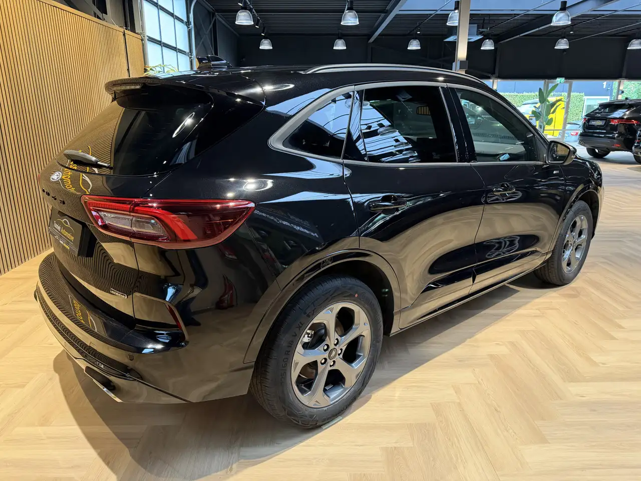 Ford Kuga 2.5 PHEV ST-Line 243 PK WINTERPAKKET VERWARM, миниатюра 3