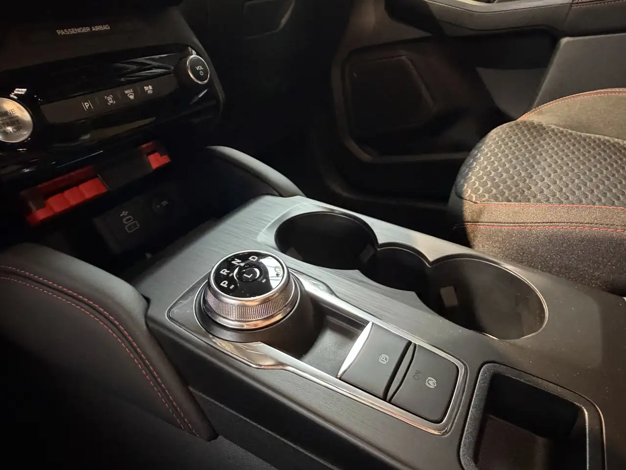 Ford Kuga 2.5 PHEV ST-Line 243 PK WINTERPAKKET VERWARM, миниатюра 18