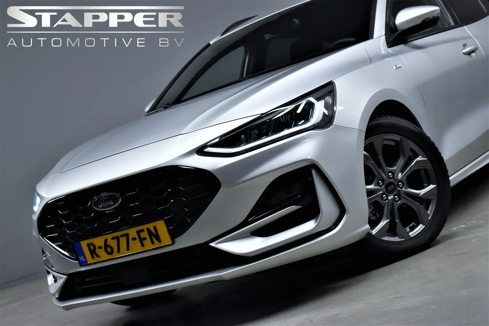 Ford Focus Wagon 1.0 EcoBoost 125pk Hybrid ST Line Org.NL Car Grau - 2