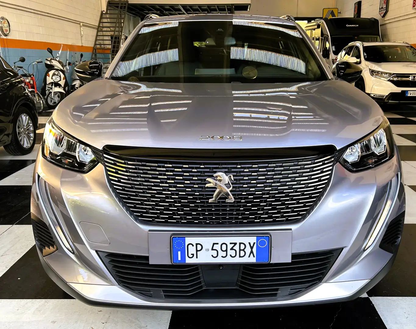 Peugeot 2008 2008 II  1Allure Pack  no obbligo di finanziamento Grijs - 2