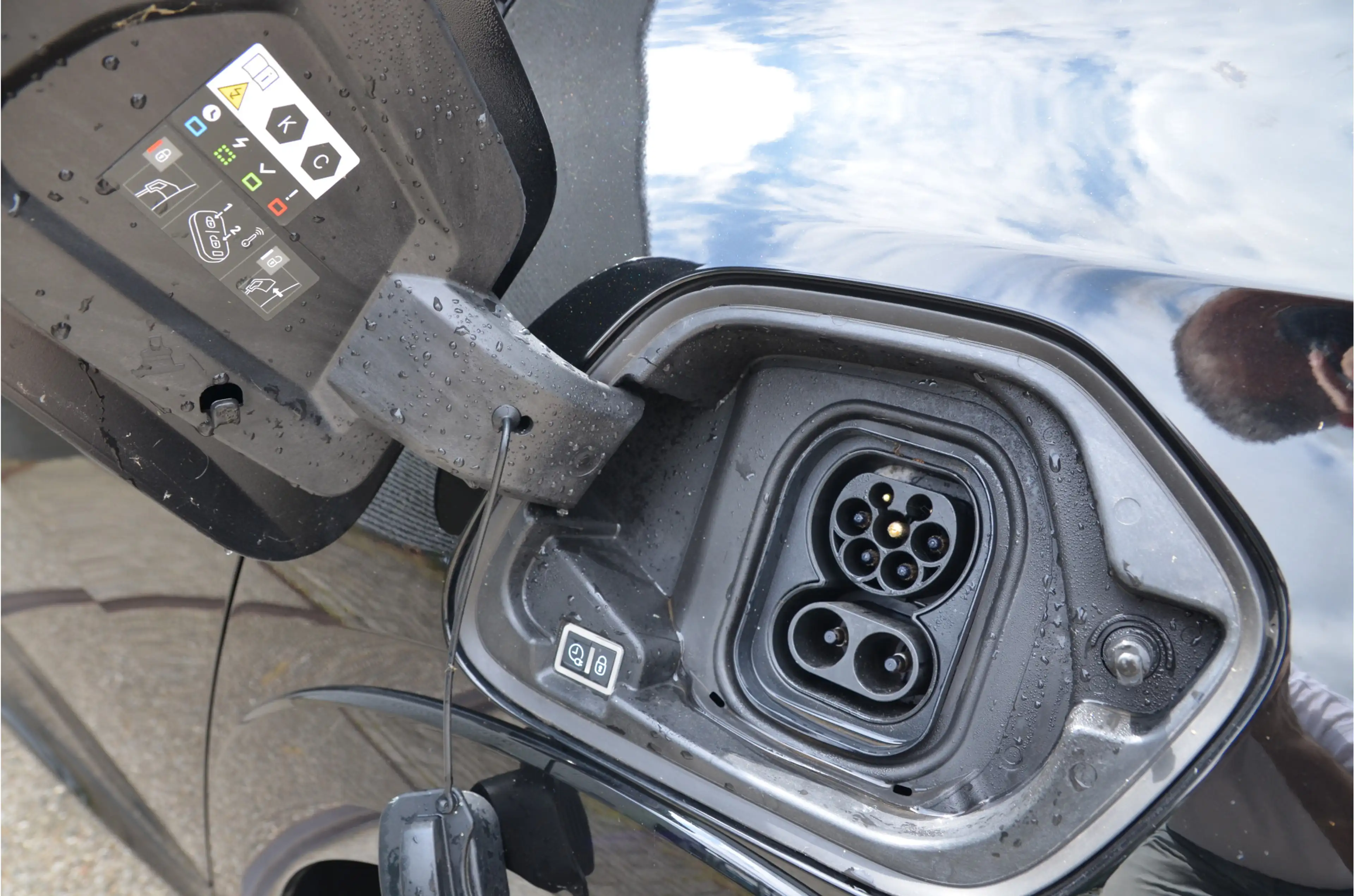 Peugeot e-208 EV Allure Pack 50 kWh 10" Scherm! — photo 29