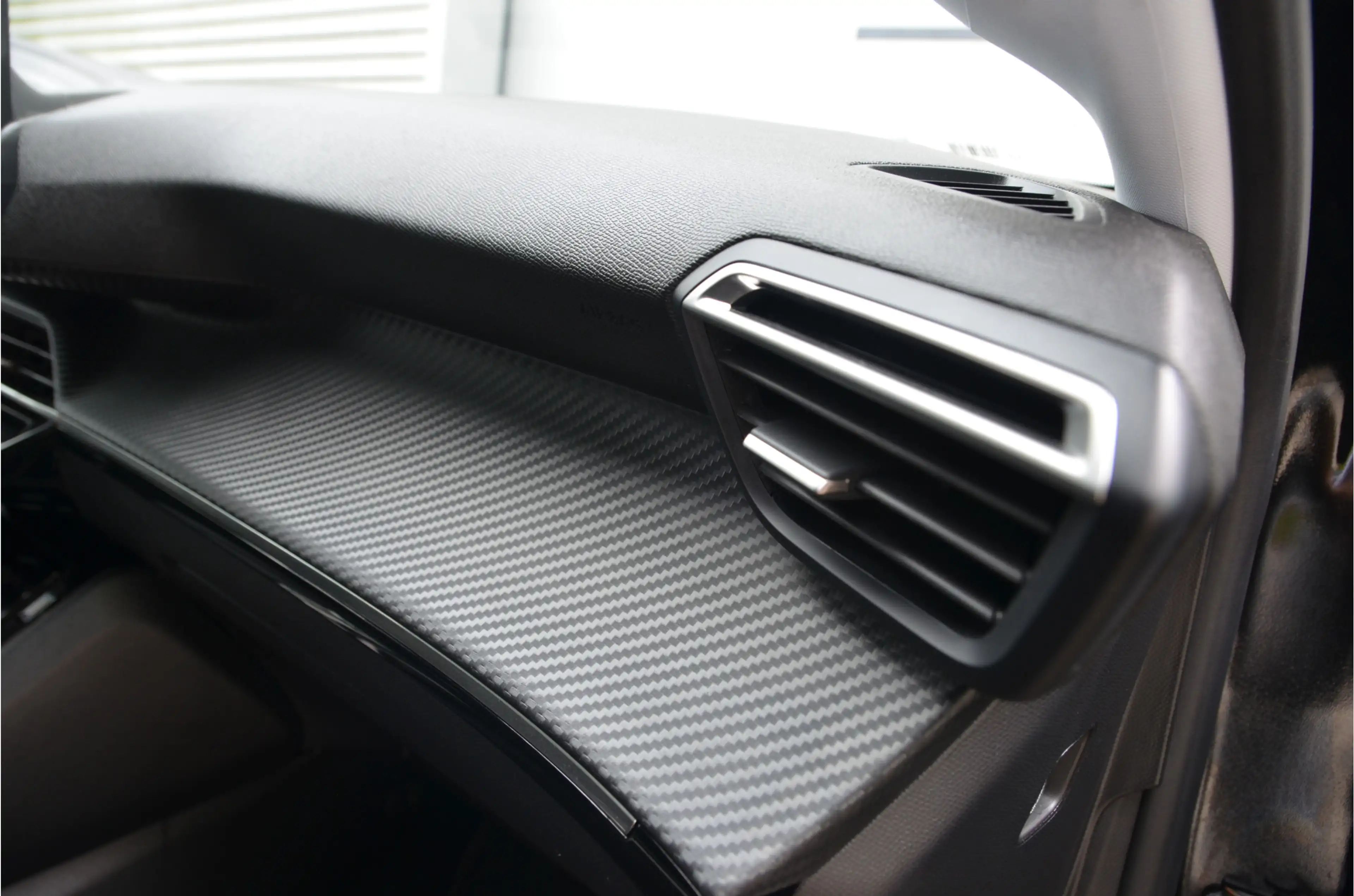 Peugeot e-208 EV Allure Pack 50 kWh 10" Scherm! — photo 27