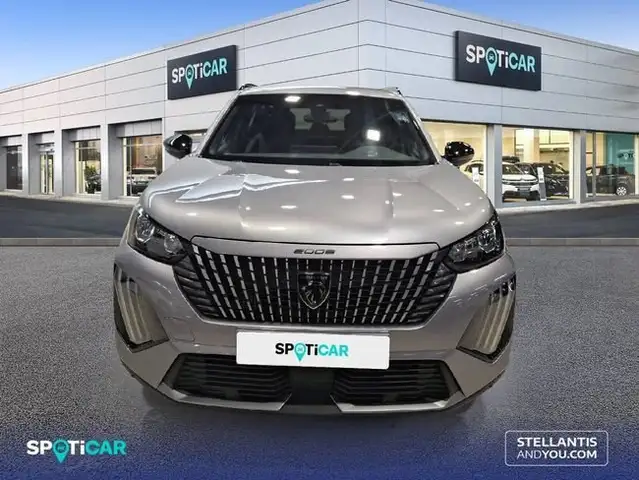 Peugeot 2008 view 2