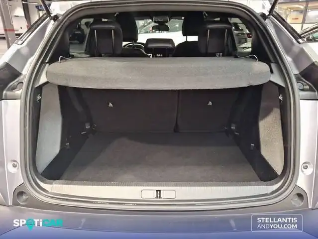 Peugeot 2008 view 6