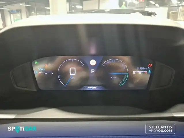 Peugeot 2008 view 12