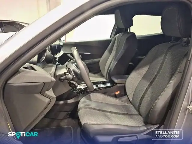 Peugeot 2008 view 9