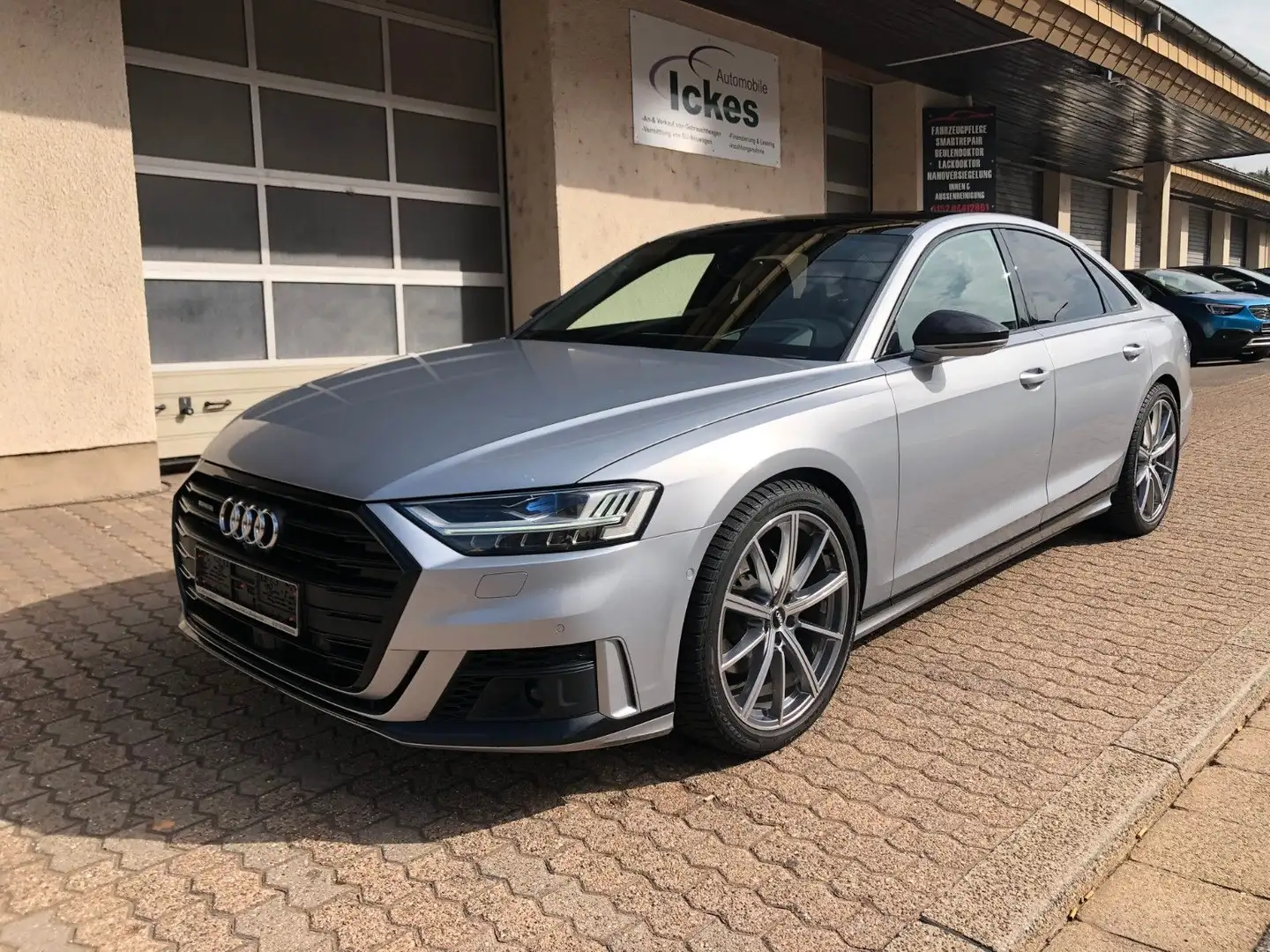 Audi A8 s-line - 2