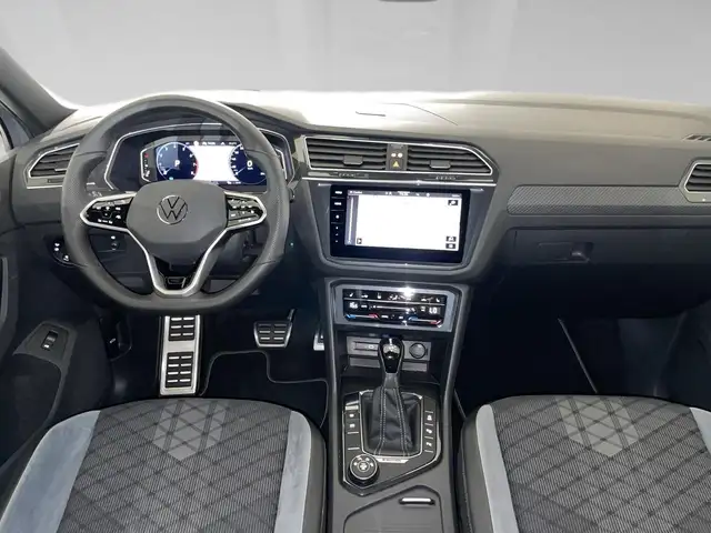 Volkswagen Tiguan view 5