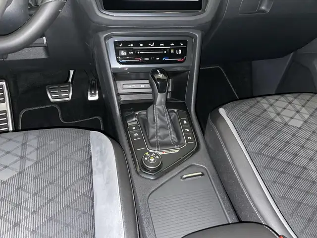 Volkswagen Tiguan view 10