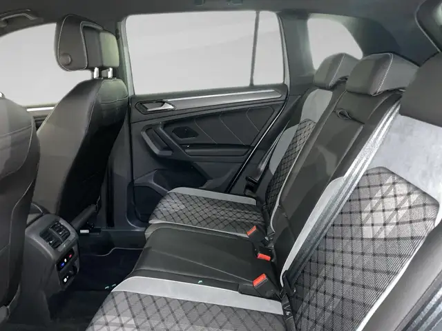 Volkswagen Tiguan view 11