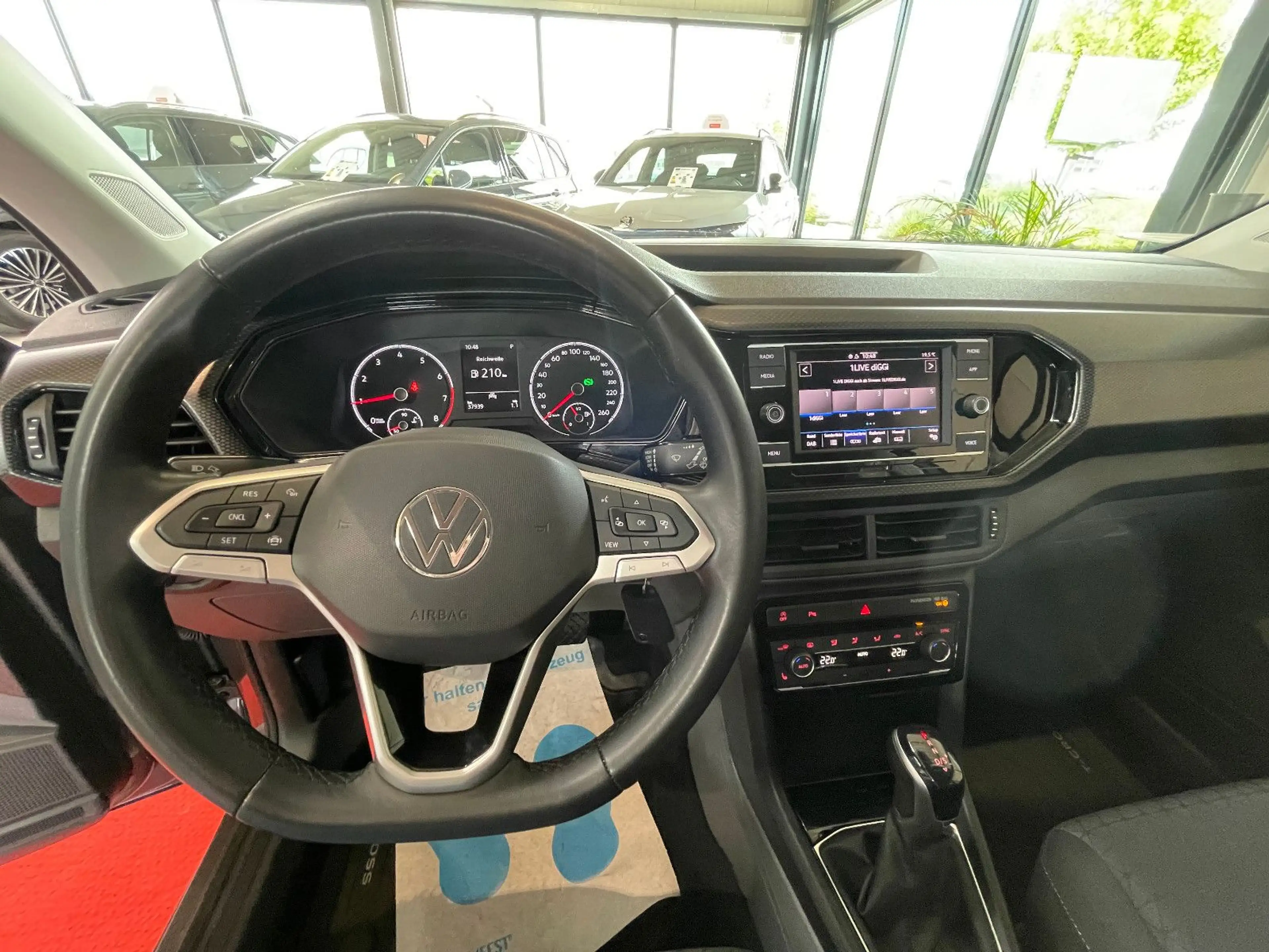 Volkswagen T-Cross Life 1.0 TSI DSG *SHZ*CLIMATRONIC*APP* — photo 11