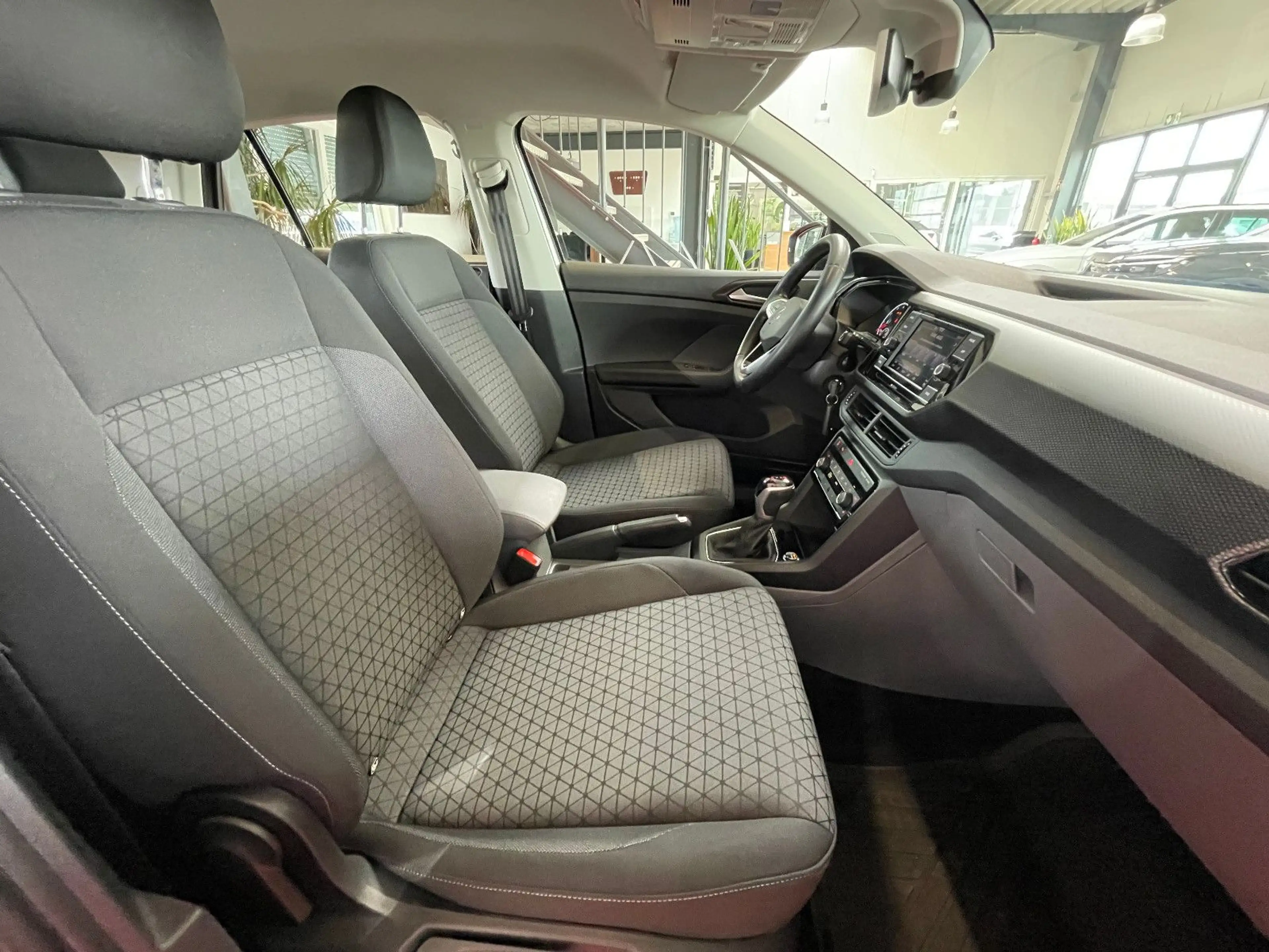 Volkswagen T-Cross Life 1.0 TSI DSG *SHZ*CLIMATRONIC*APP* — photo 14