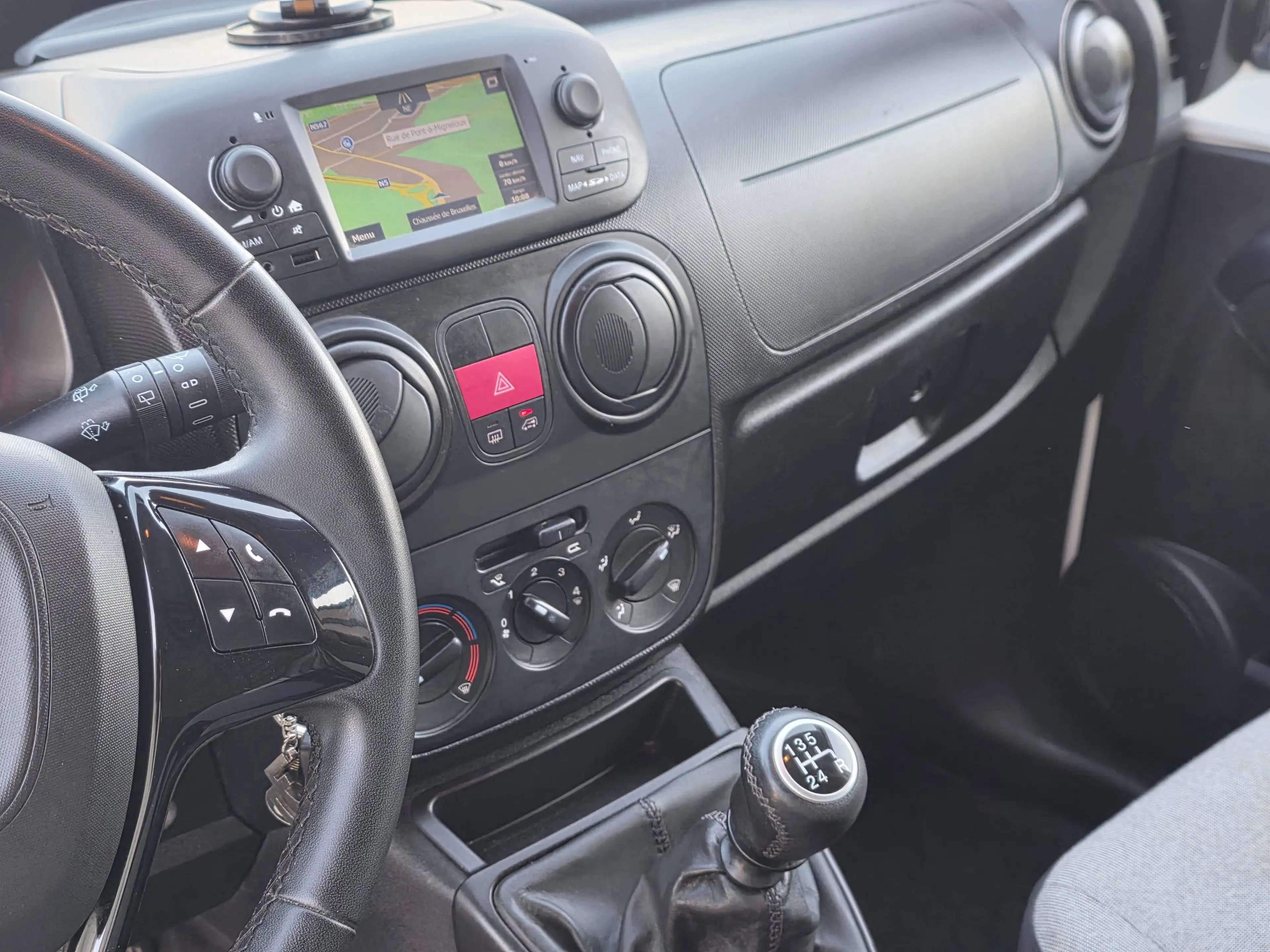Fiat Fiorino 1.4i // TVA RECUPERABLE // GPS // CARNET COMPLET FIAT — photo 10