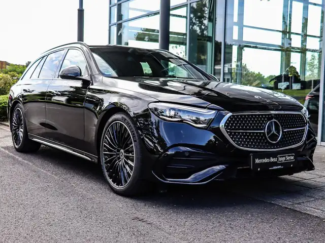Mercedes-Benz 300 view 10