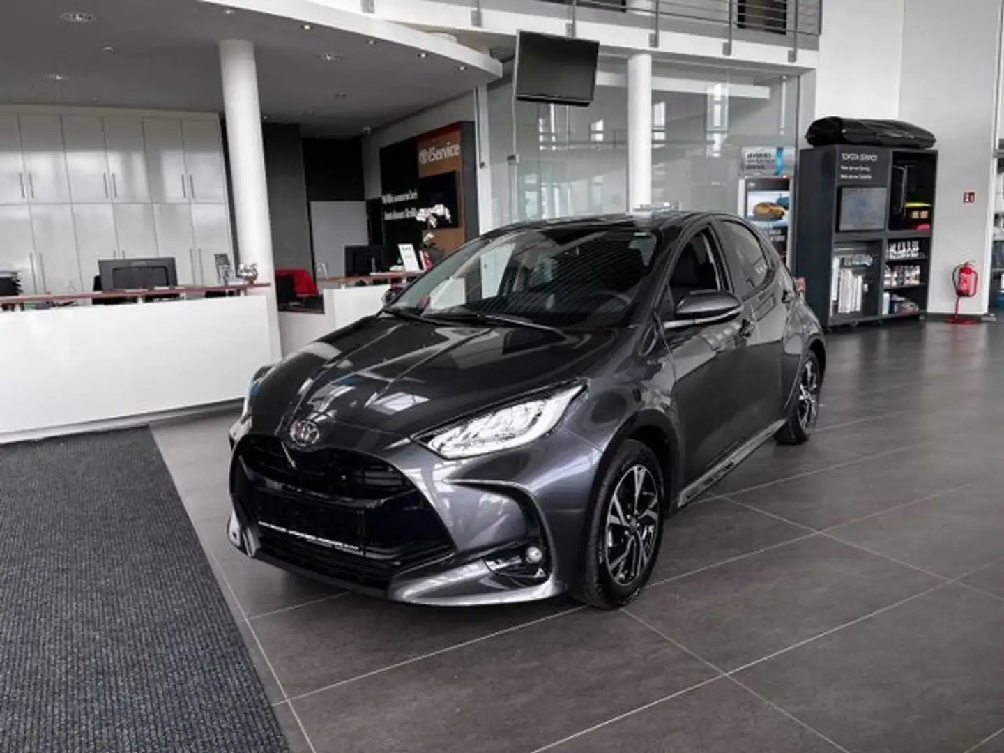 Toyota Yaris Hybrid 1.5 VVT-i Teamplayer plus Comfort Grau - 2