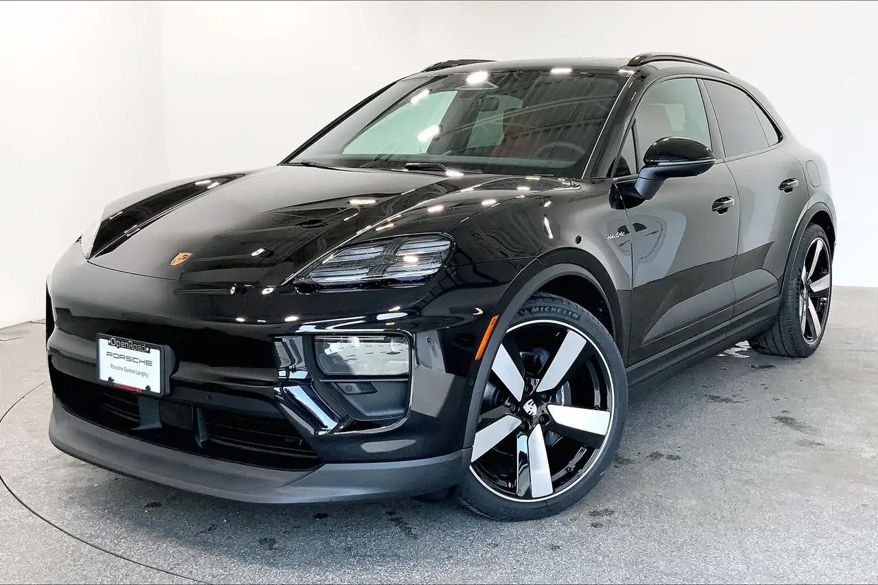 2025 Porsche Macan