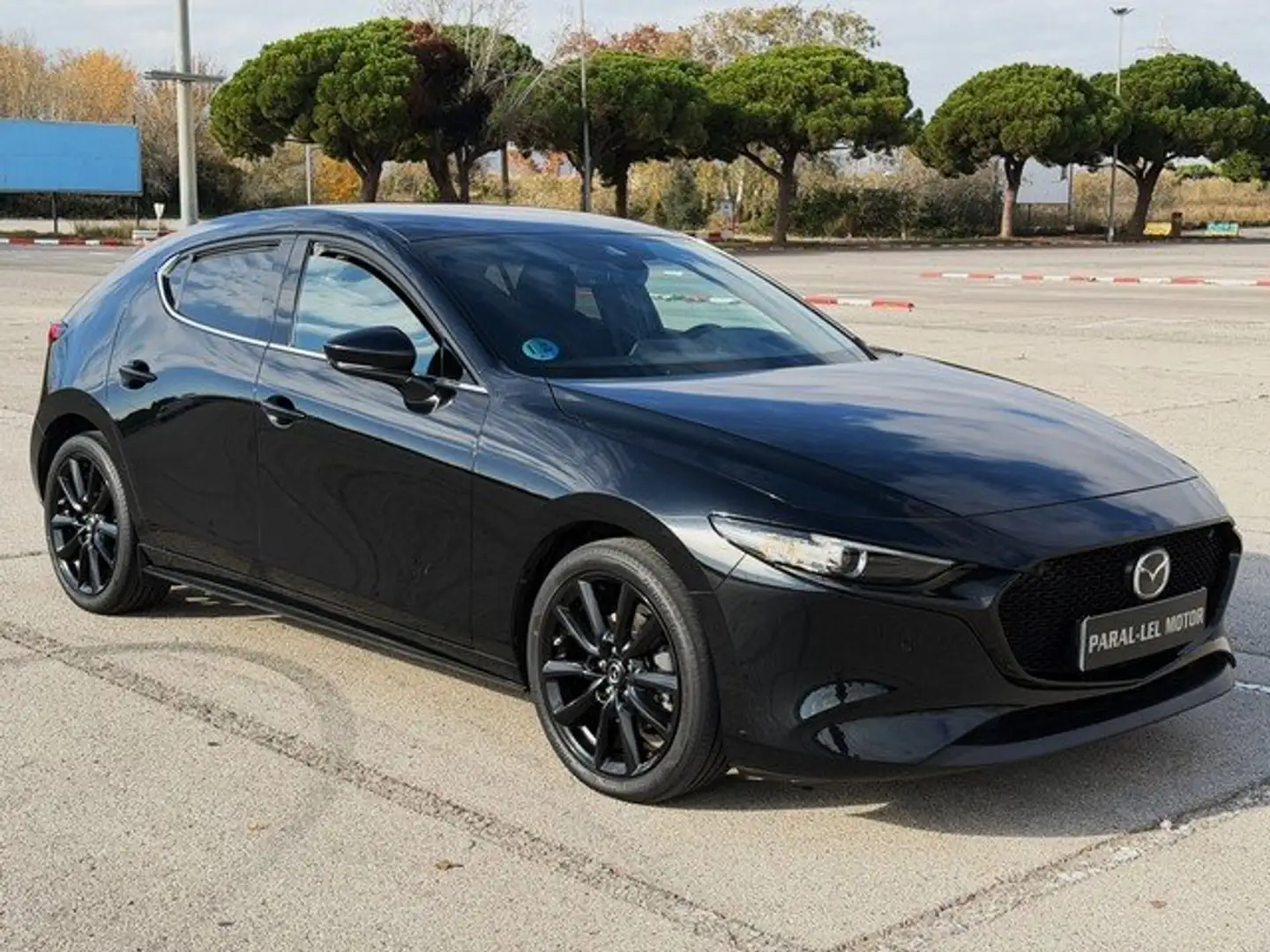 Mazda 3 2.0 e-Skyactiv-G Homura Aut. 90kW Negro - 1