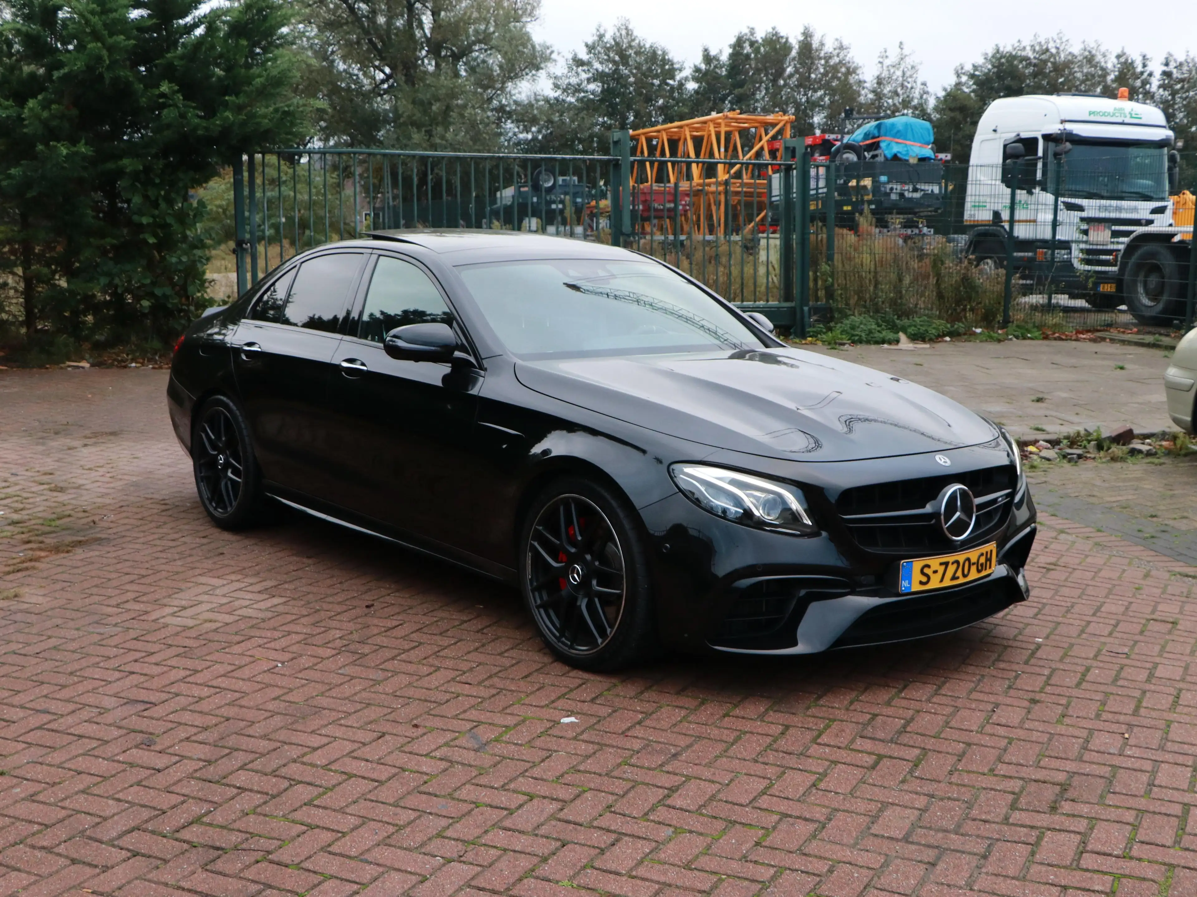 Mercedes-Benz E 63 AMG AMG 63 S 4 MATIC