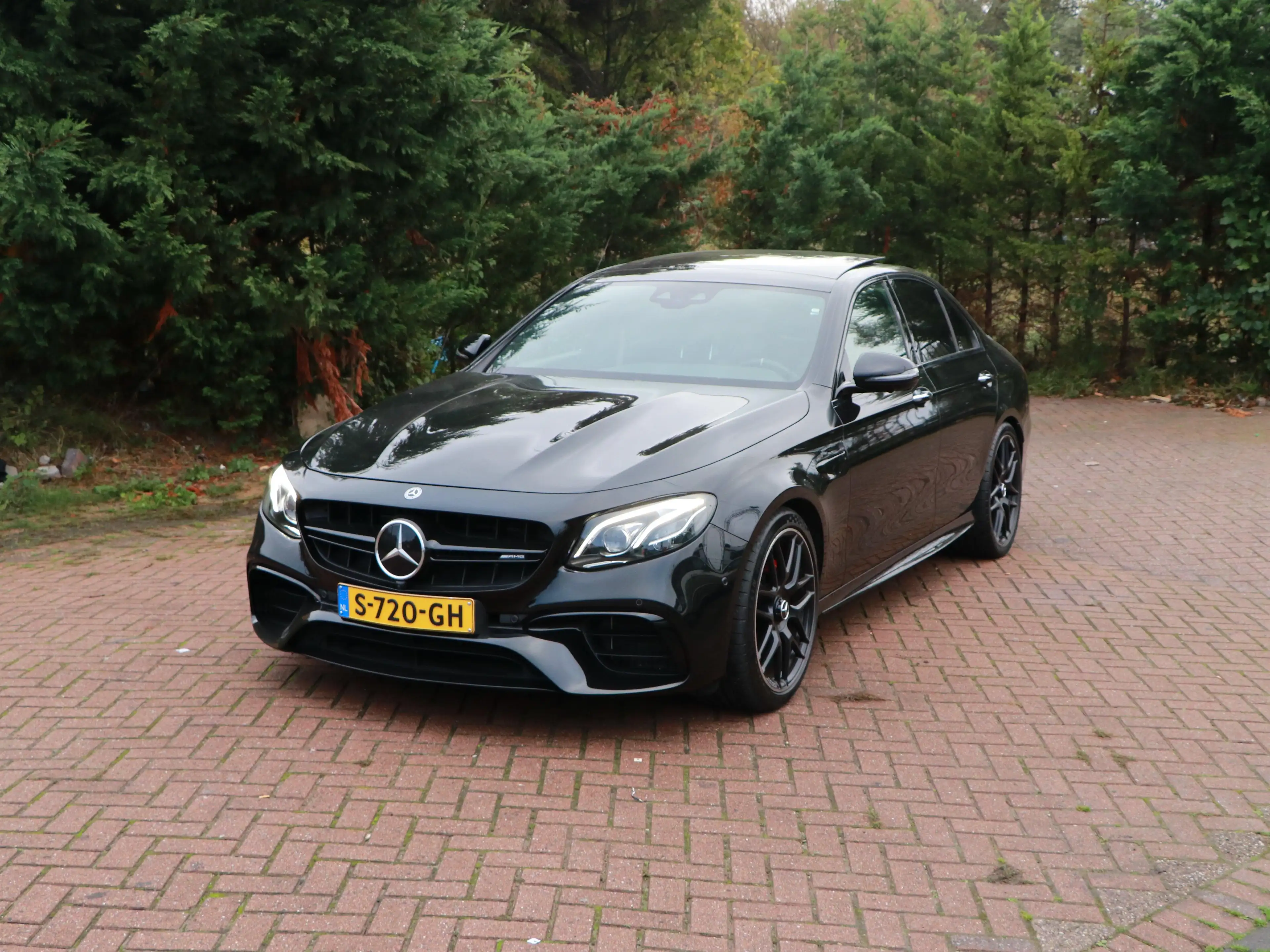 Mercedes-Benz E 63 AMG AMG 63 S 4 MATIC — photo 2