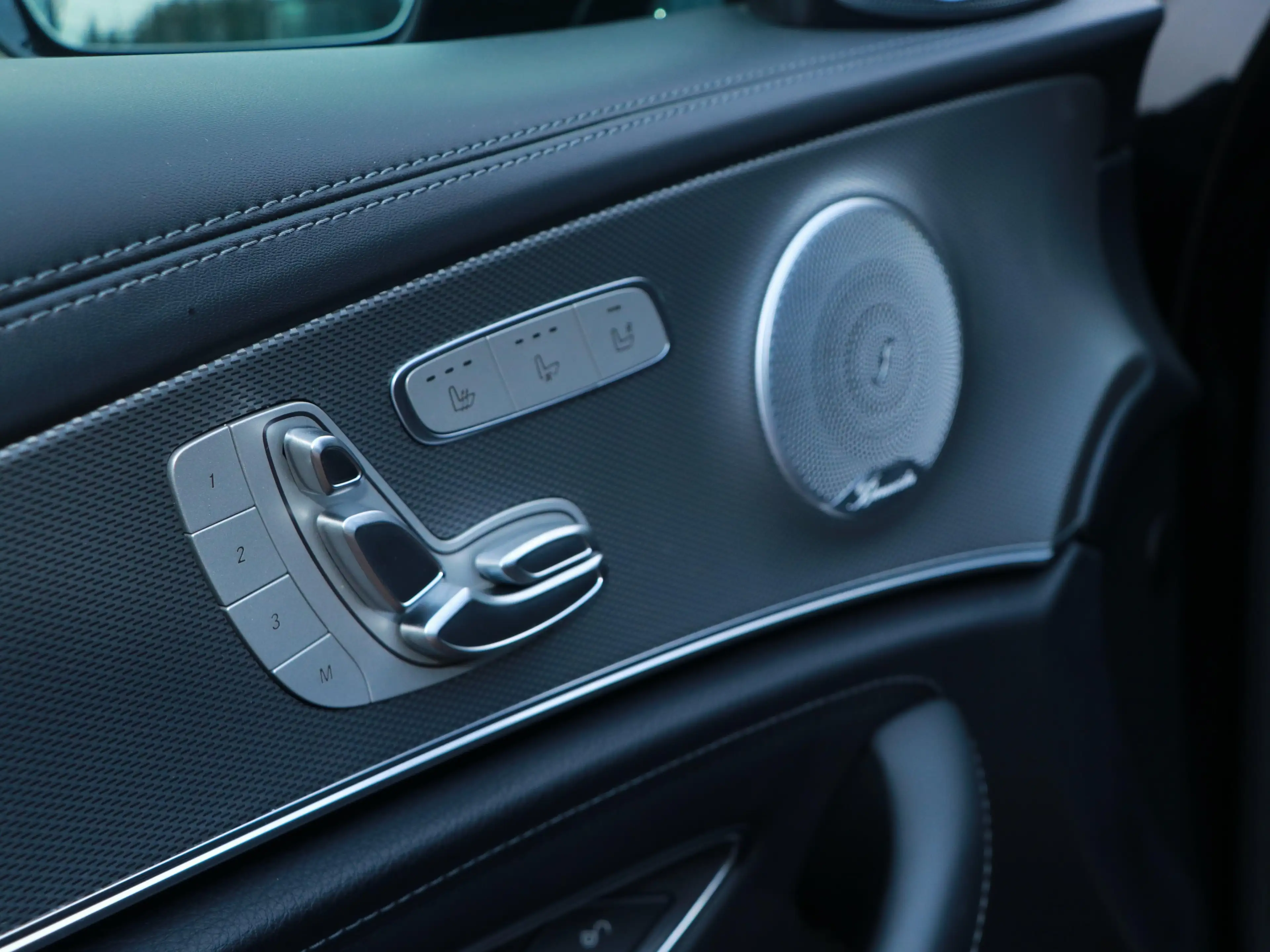 Mercedes-Benz E 63 AMG AMG 63 S 4 MATIC — photo 9