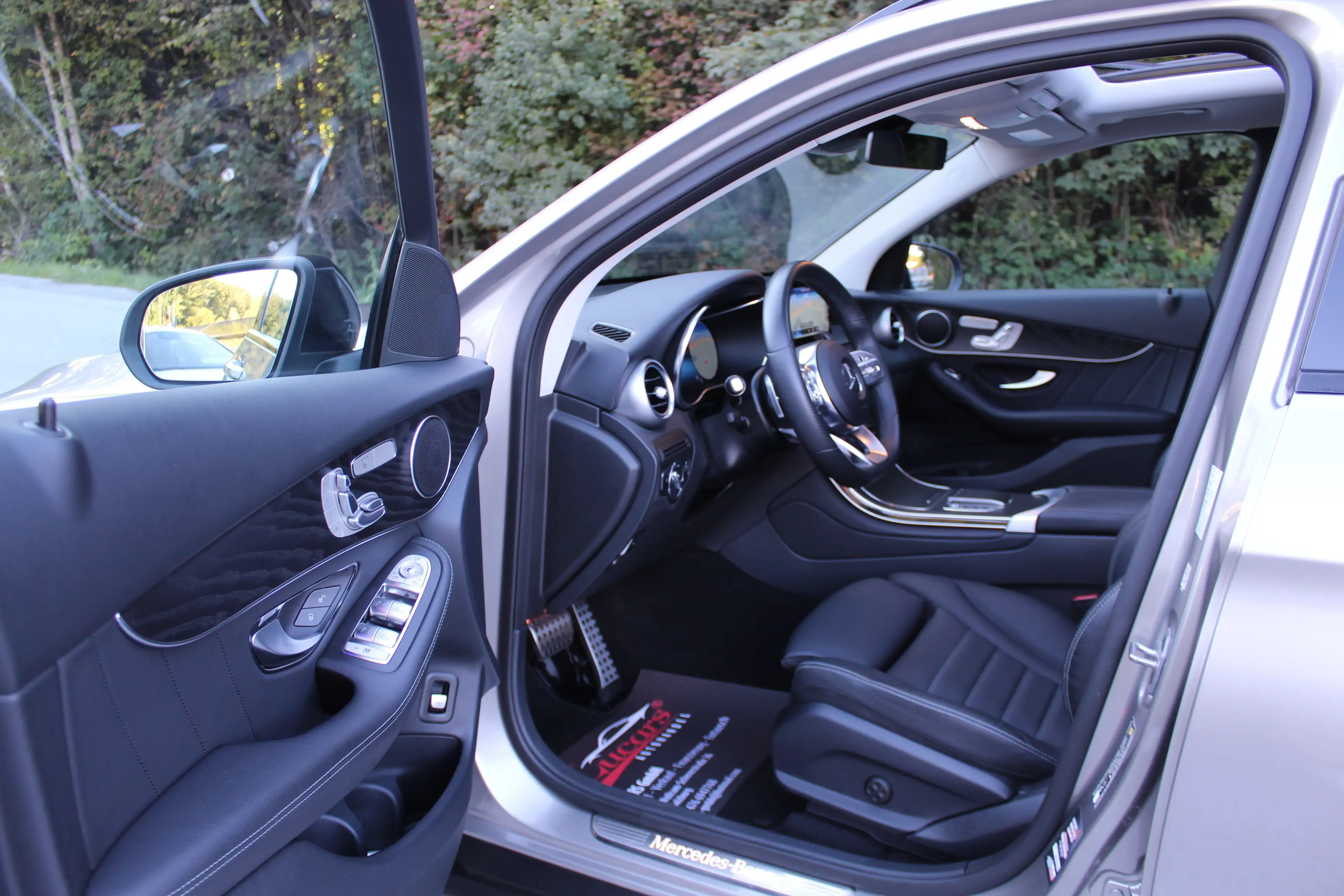 Mercedes-Benz GLC 220 d 4Matic Sport AMG Aut. ACC*LED*PANO*360*LEDER*NAVI*NIGHT-PAKET*1 BESITZ* — photo 7