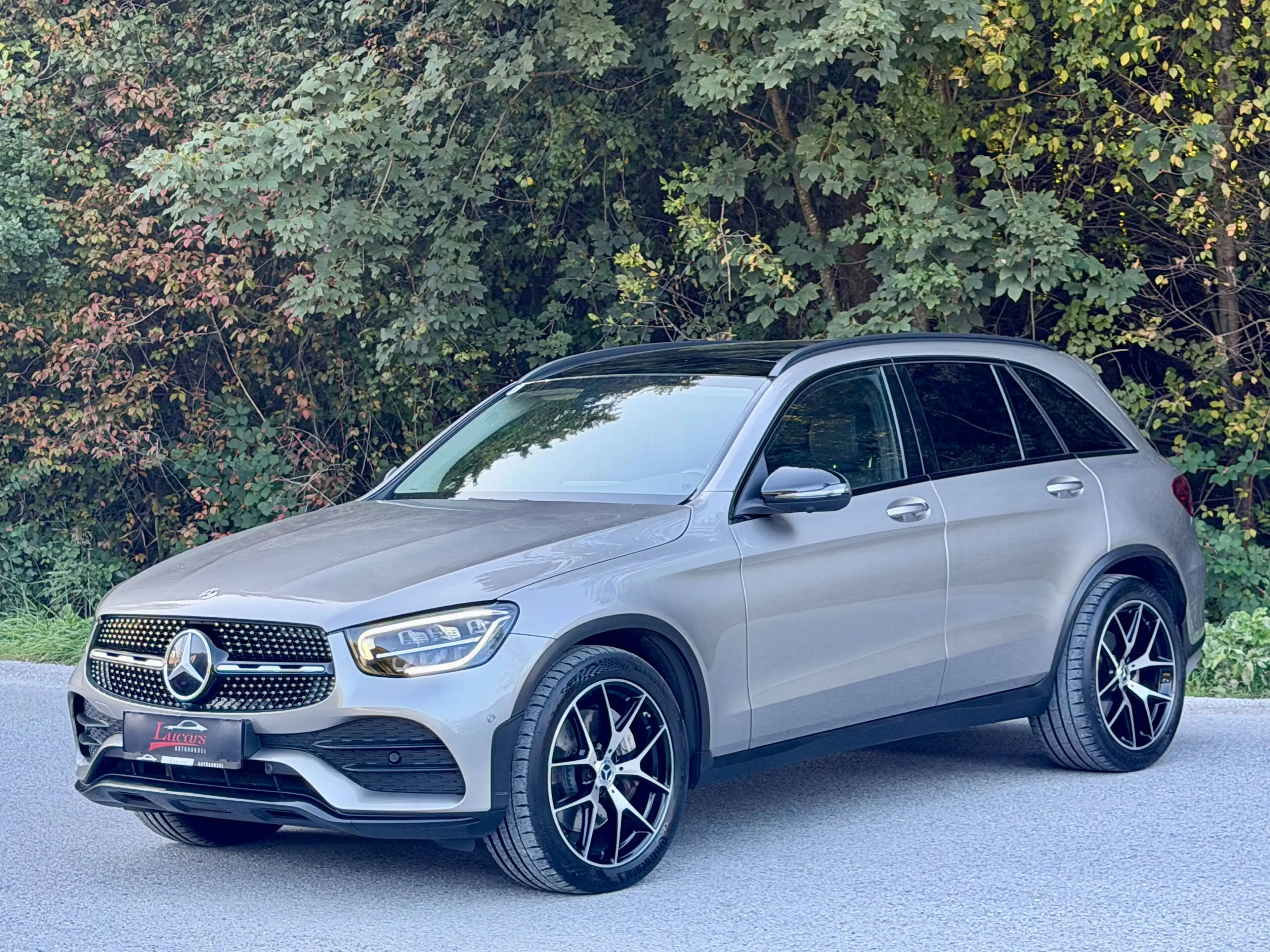 Mercedes-Benz GLC 220 d 4Matic Sport AMG Aut. ACC*LED*PANO*360*LEDER*NAVI*NIGHT-PAKET*1 BESITZ* — photo 4