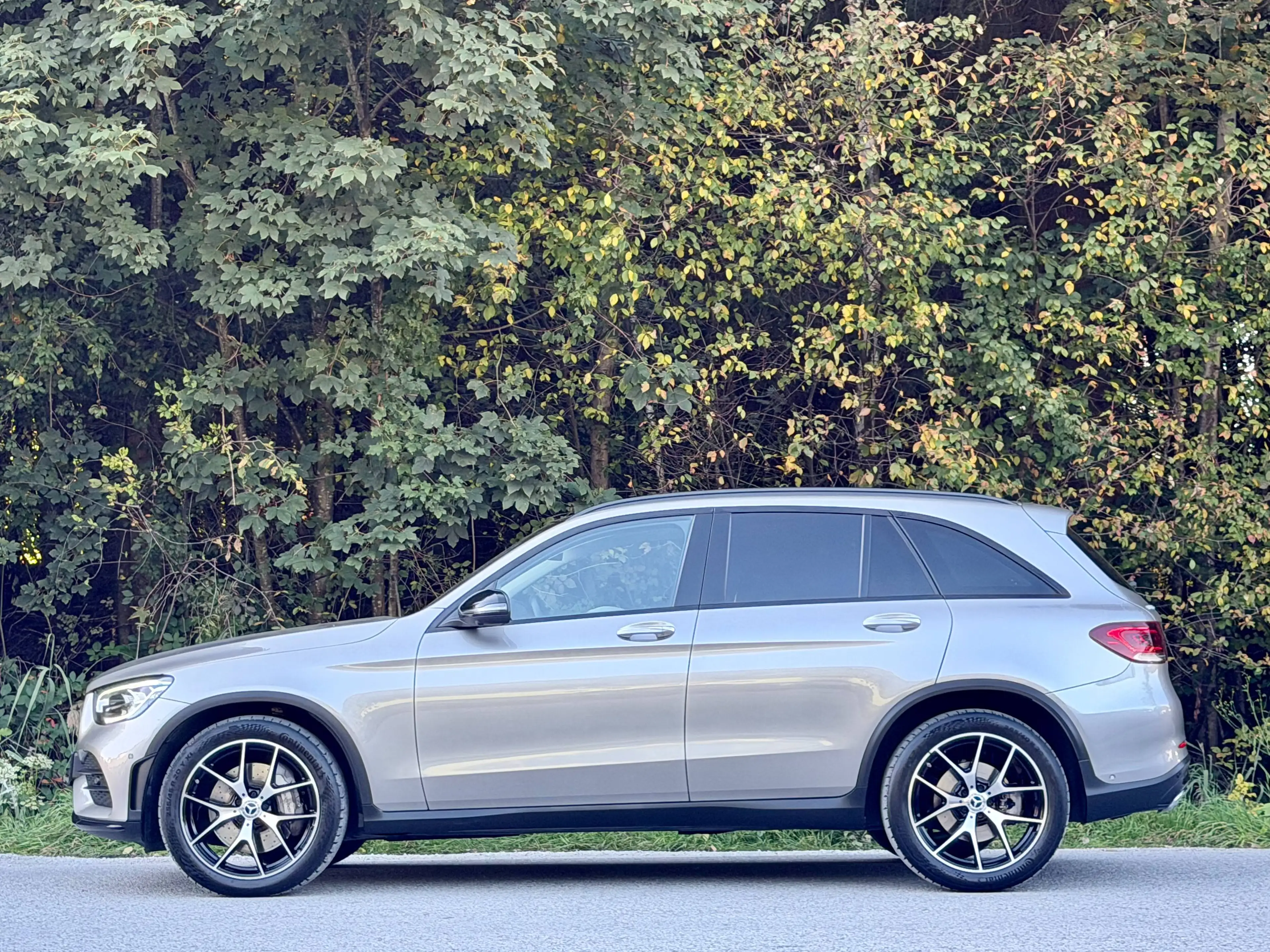 Mercedes-Benz GLC 220 d 4Matic Sport AMG Aut. ACC*LED*PANO*360*LEDER*NAVI*NIGHT-PAKET*1 BESITZ* — photo 3