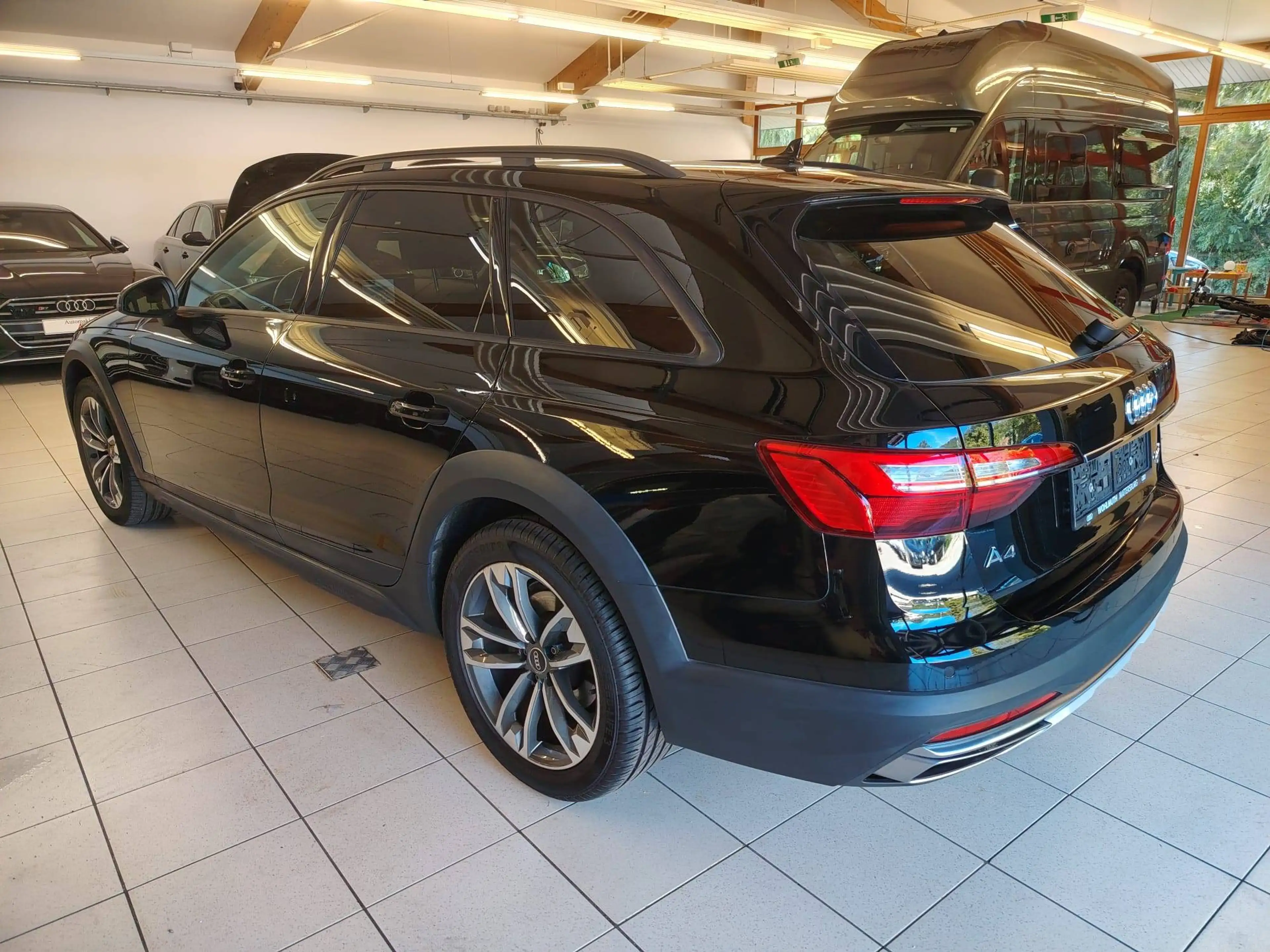 Audi A4 allroad 40 TDU Quattro MMI Navi plus,Multilederlenkrad — photo 4