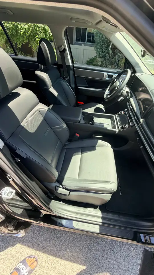 Hyundai SANTA FE photo Hyundai SANTA FE