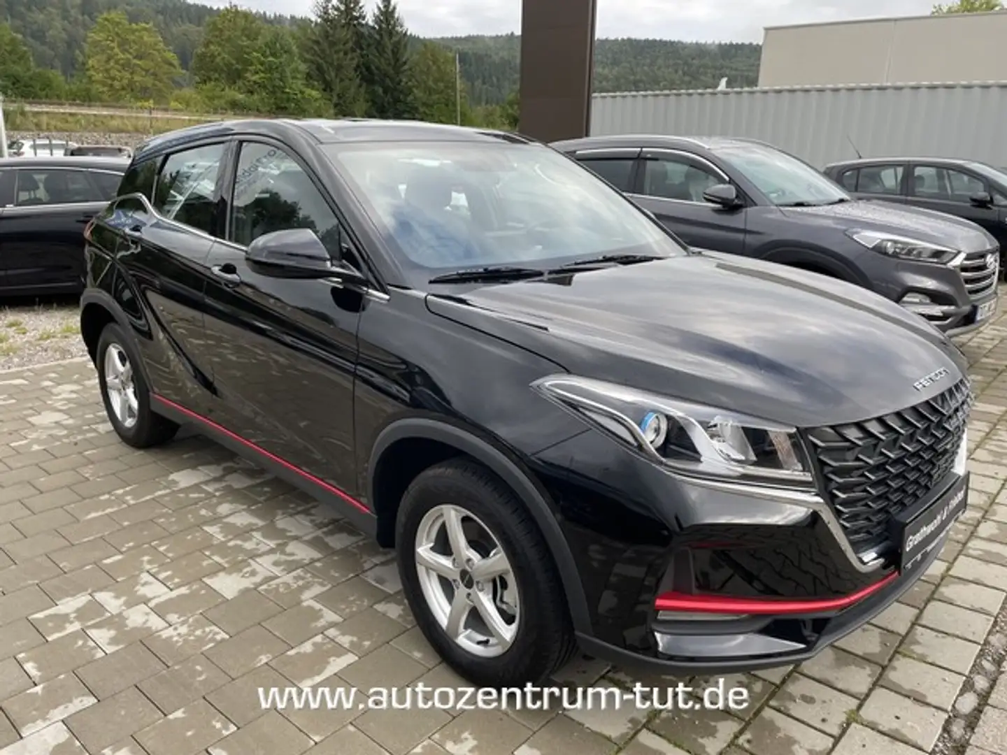 DFSK Fengon 500 1.5 Comfort*Klima*Leder*NAVI Schwarz - 1