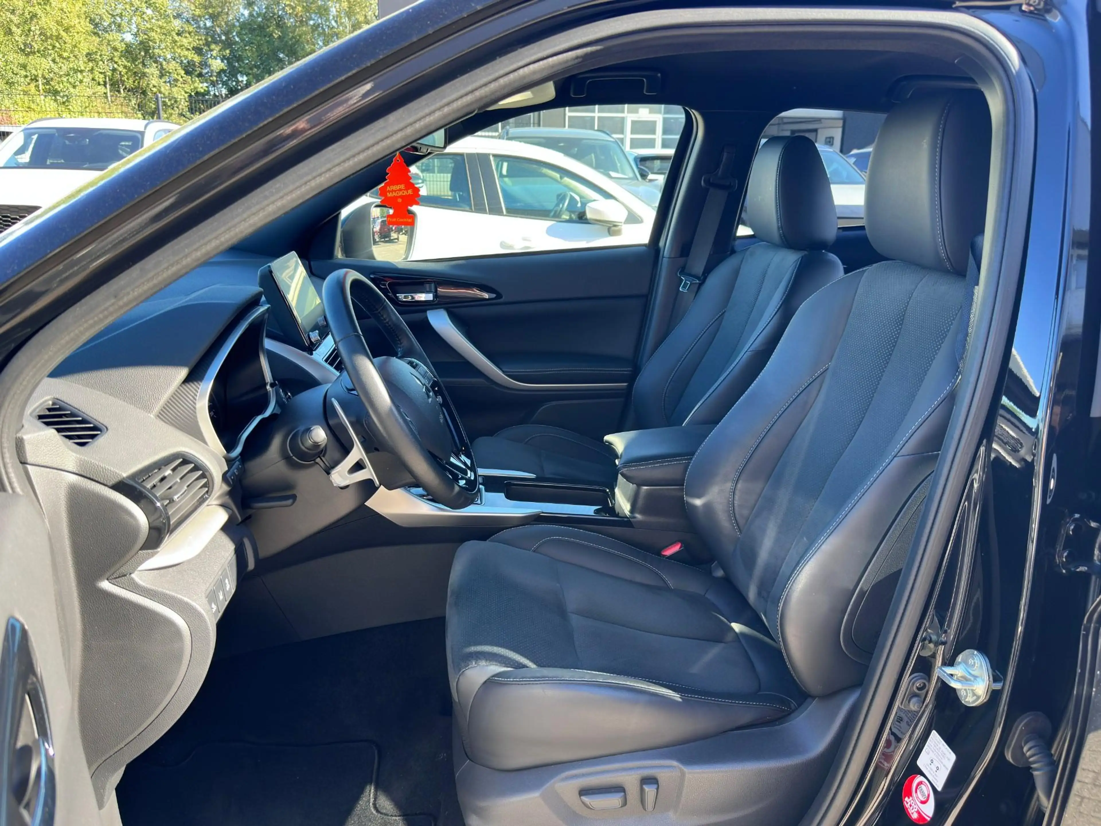 Mitsubishi Eclipse Cross 2.4 PHEV Executive | Rijklaar | Volledig Onderhoud — photo 9