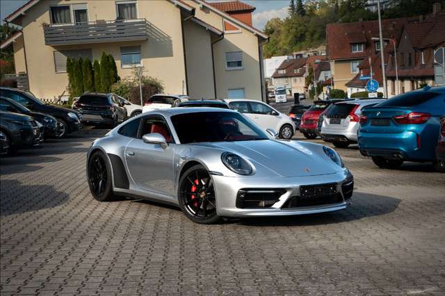 Imagine Porsche 992 Carrera 4S Coupé/TOPAUSSTATTUNG