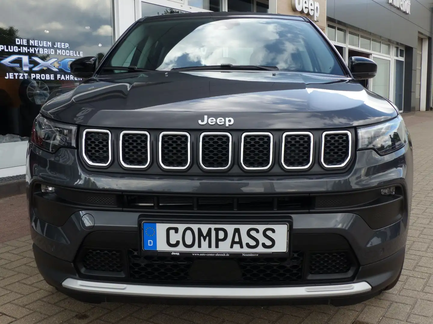 Jeep Compass Altitude Mild-Hybrid FWD Grau - 2