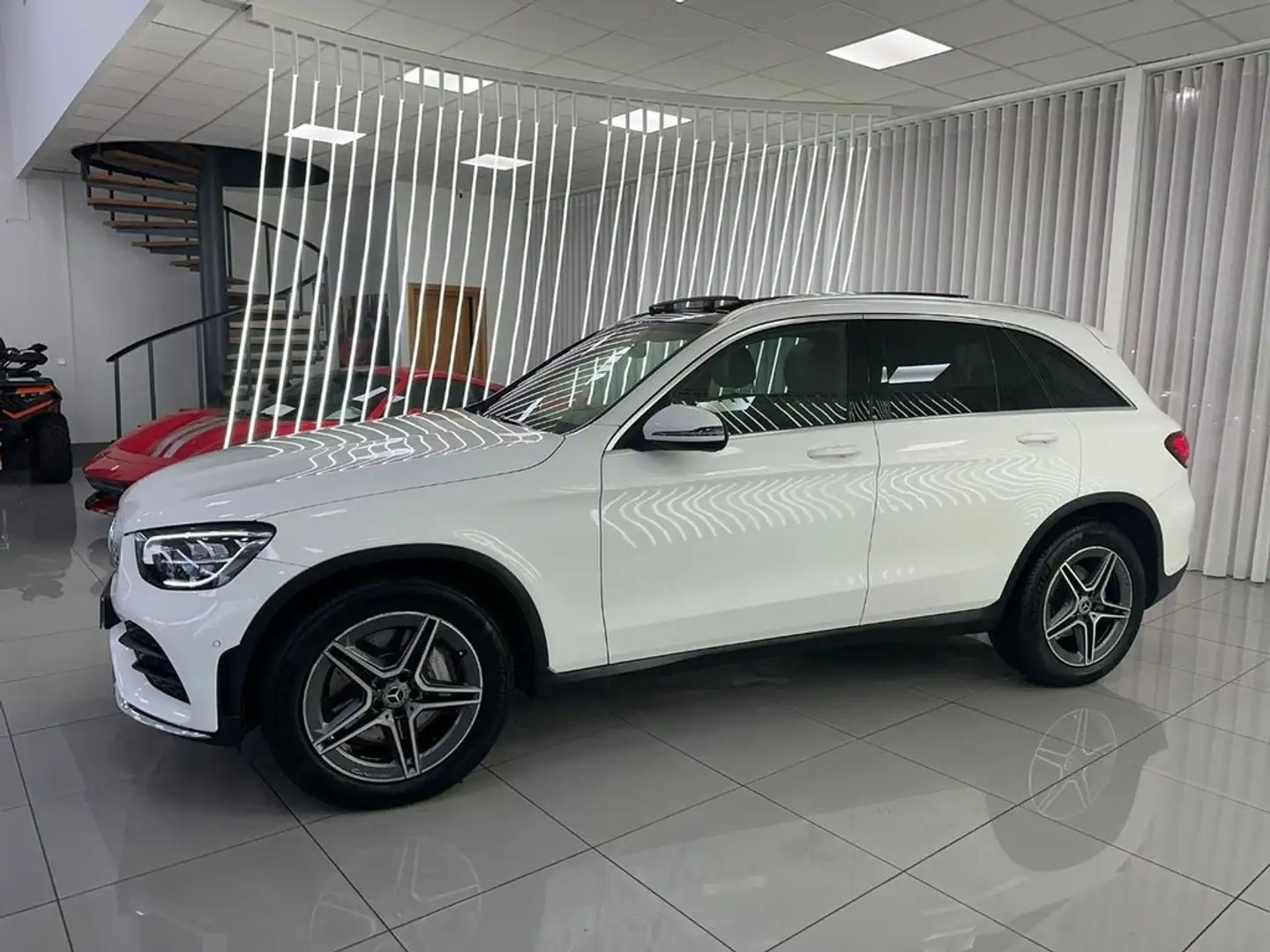 Mercedes-Benz GLC 300 d 4MATIC Blanco - 2