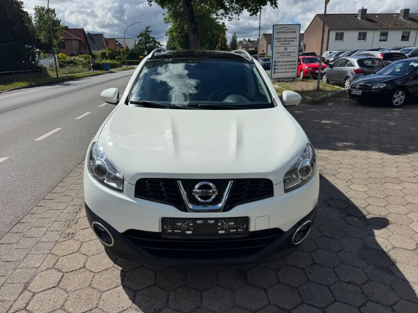 Nissan Qashqai+2 2.0 dCi DPF Tekna*Panorama*Top Zustand Bílá - 2
