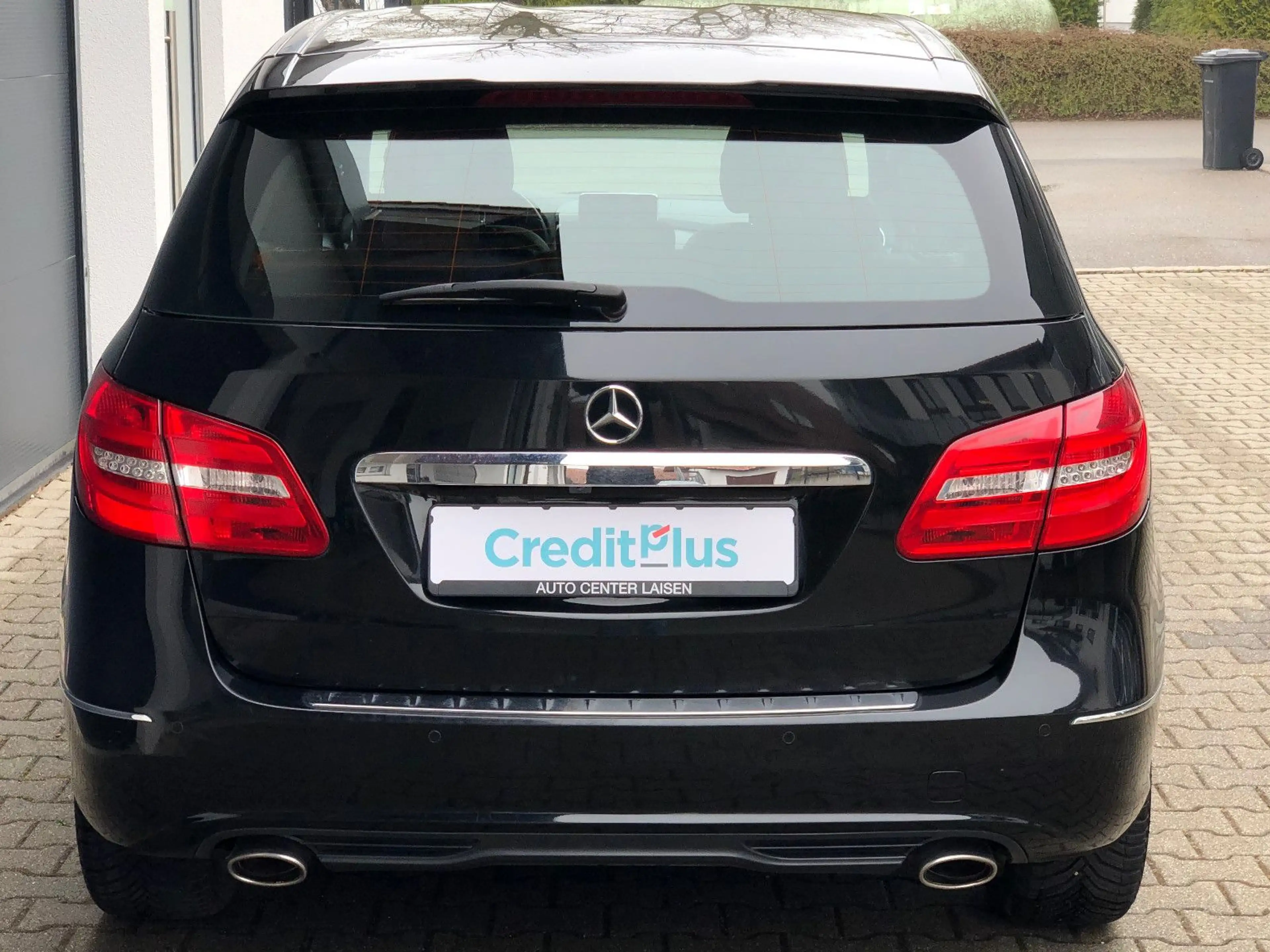 Mercedes-Benz B 220 d Leder Navi BiXenon Kamera SHZ AHK PDC — photo 6