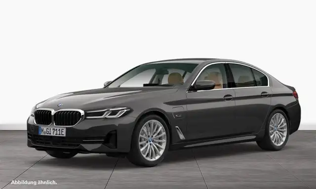 BMW 545 e xDrive LivePro/CarPlay/ACC/Ad.LED/Parken/Kamera/
