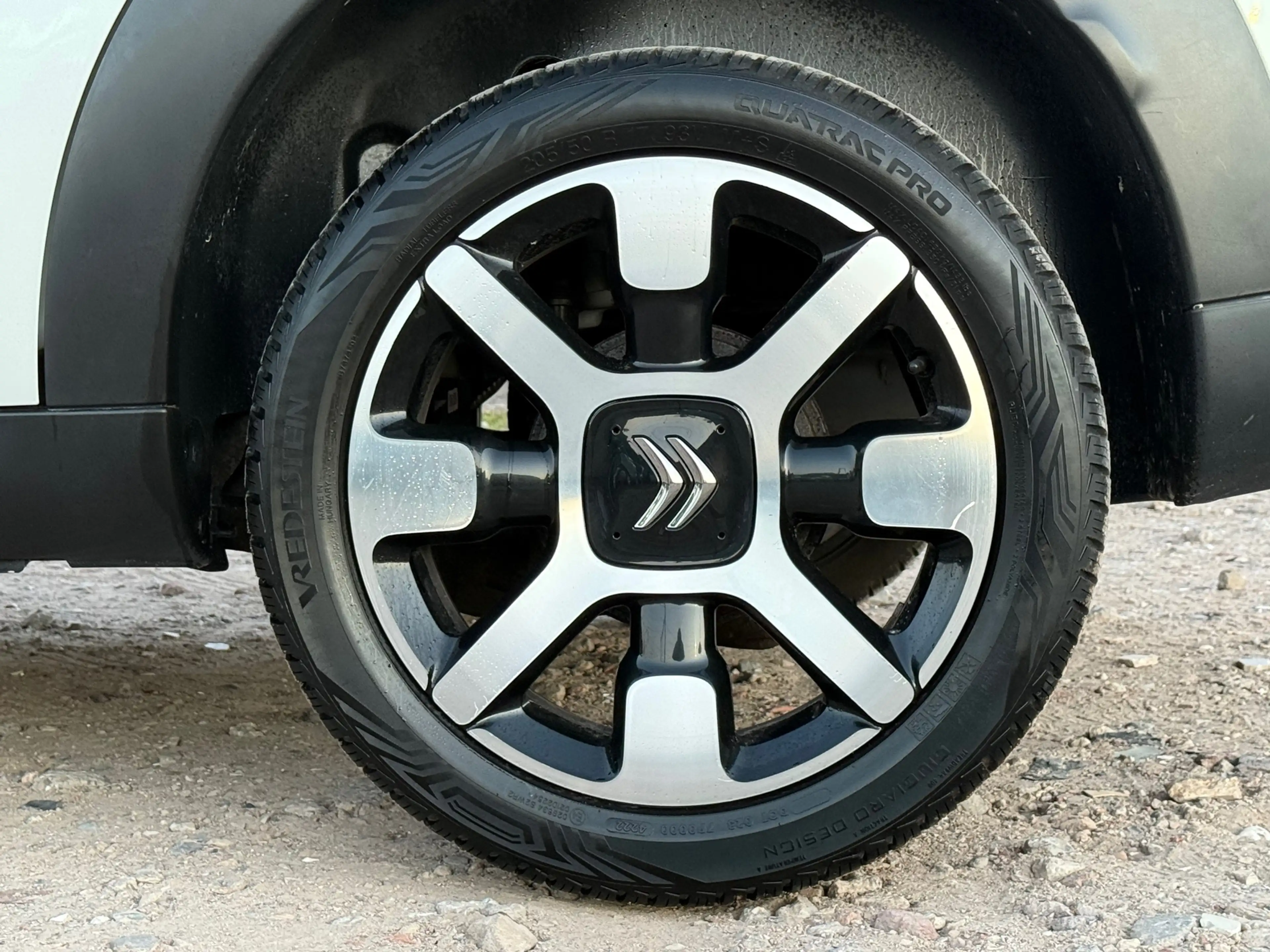 Citroen C4 Cactus 1.2 e-VTi Shine/ AUTOMAAT/ PARELMOERWIT — photo 16