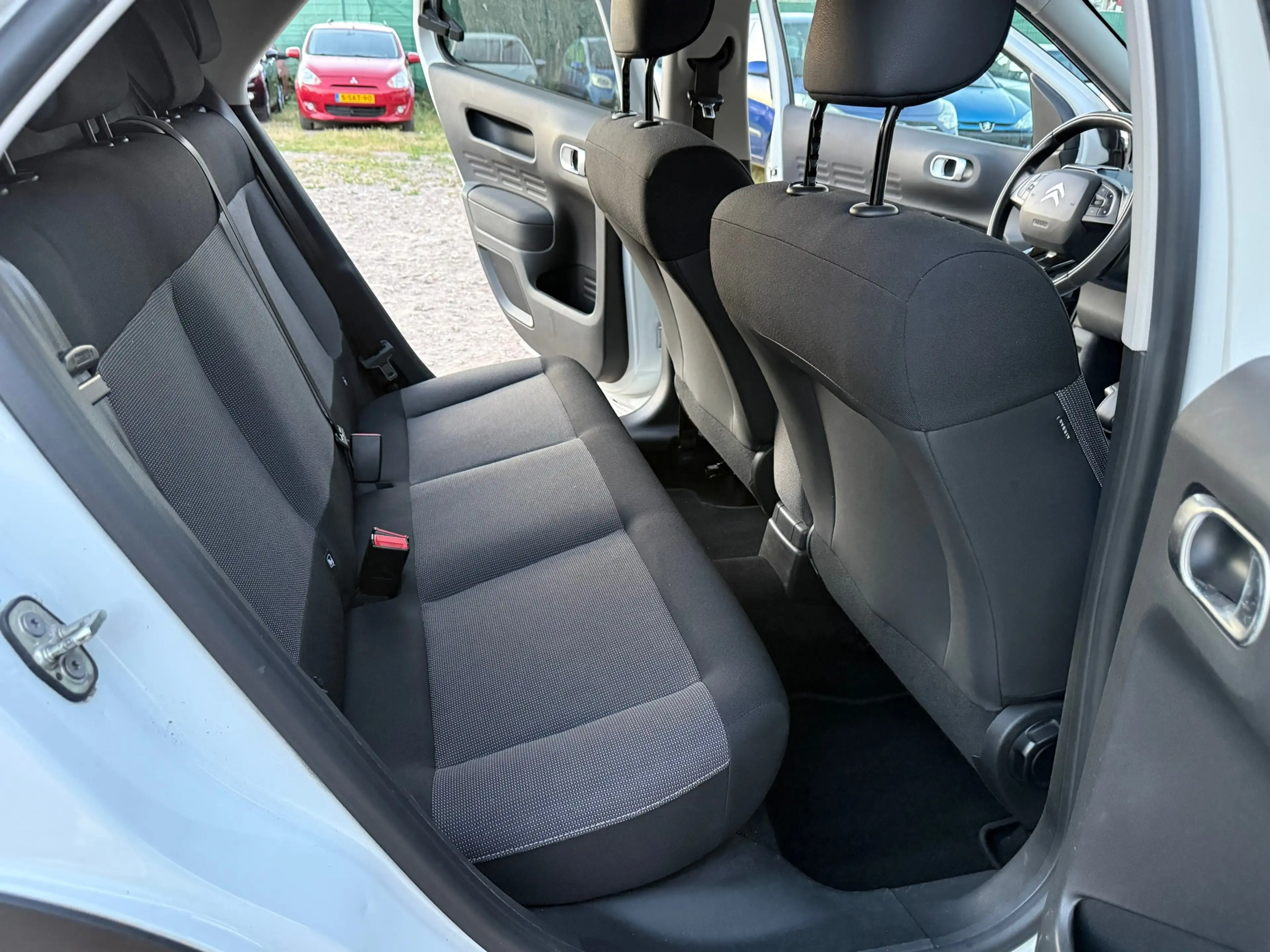 Citroen C4 Cactus 1.2 e-VTi Shine/ AUTOMAAT/ PARELMOERWIT — photo 22