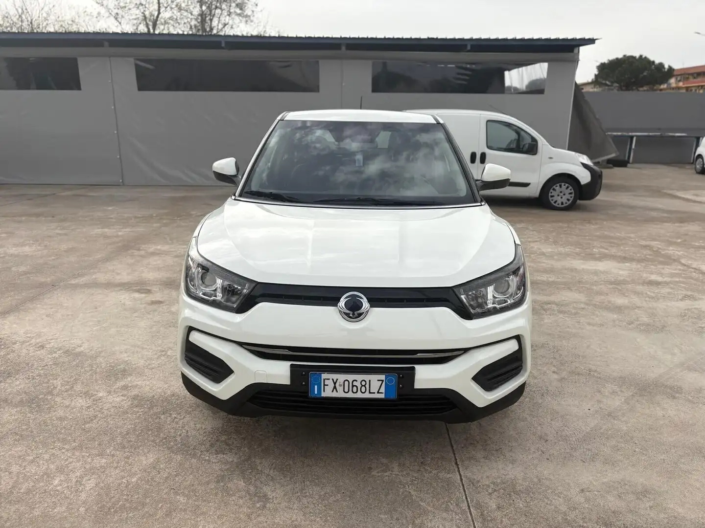 SsangYong Tivoli 1.6d 2WD Road Bianco - 2