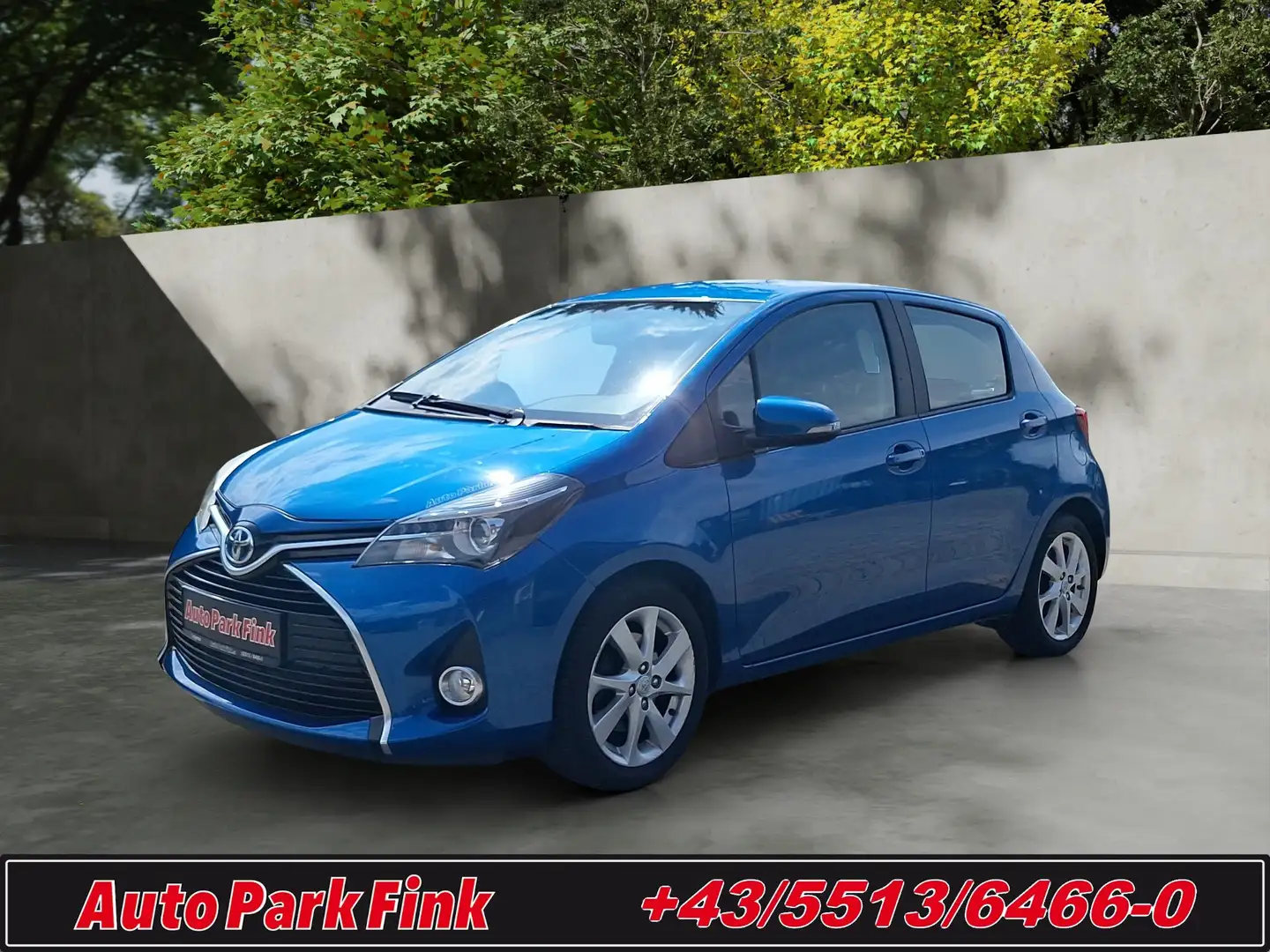Toyota Yaris 1,5 VVT-i Hybrid Blau - 1