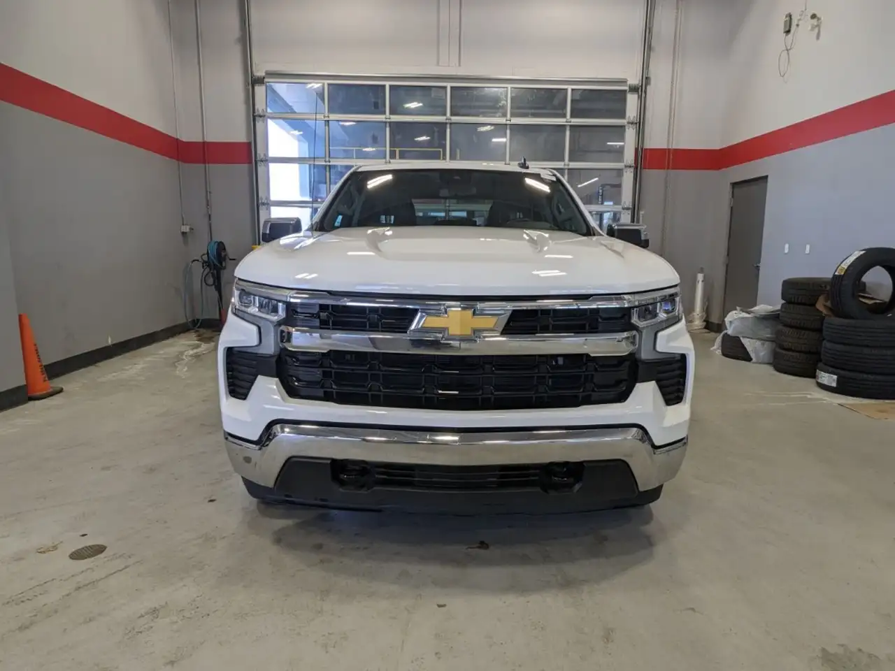 Chevrolet Silverado 1500 снимка Chevrolet Silverado 1500