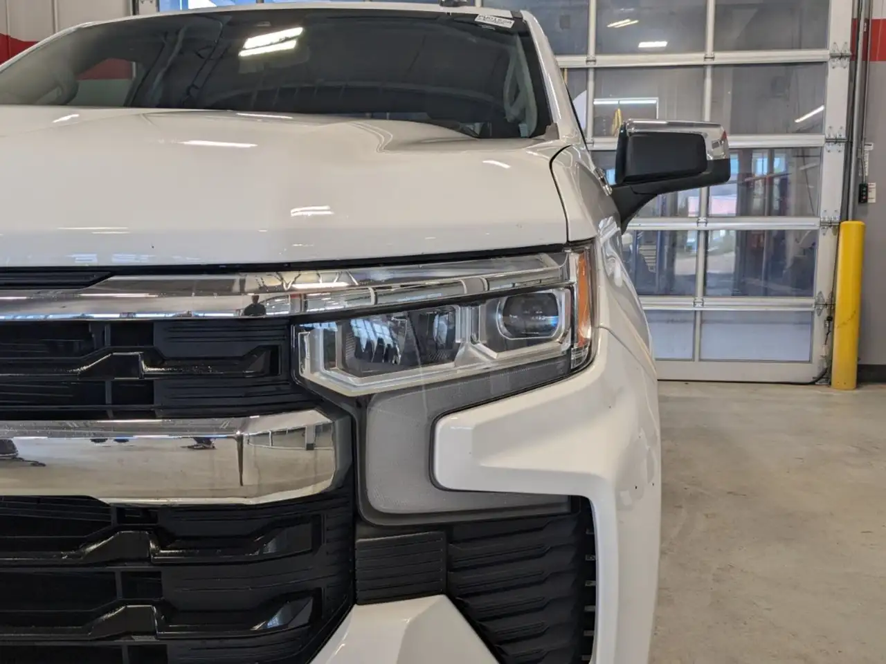 Chevrolet Silverado 1500 снимка Chevrolet Silverado 1500