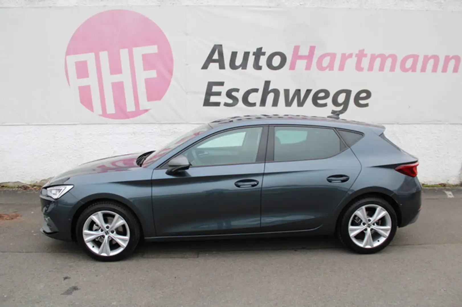 SEAT Leon 2.0TDI FR Infortain LED Nav Kessy Rfk Visio Grau - 2
