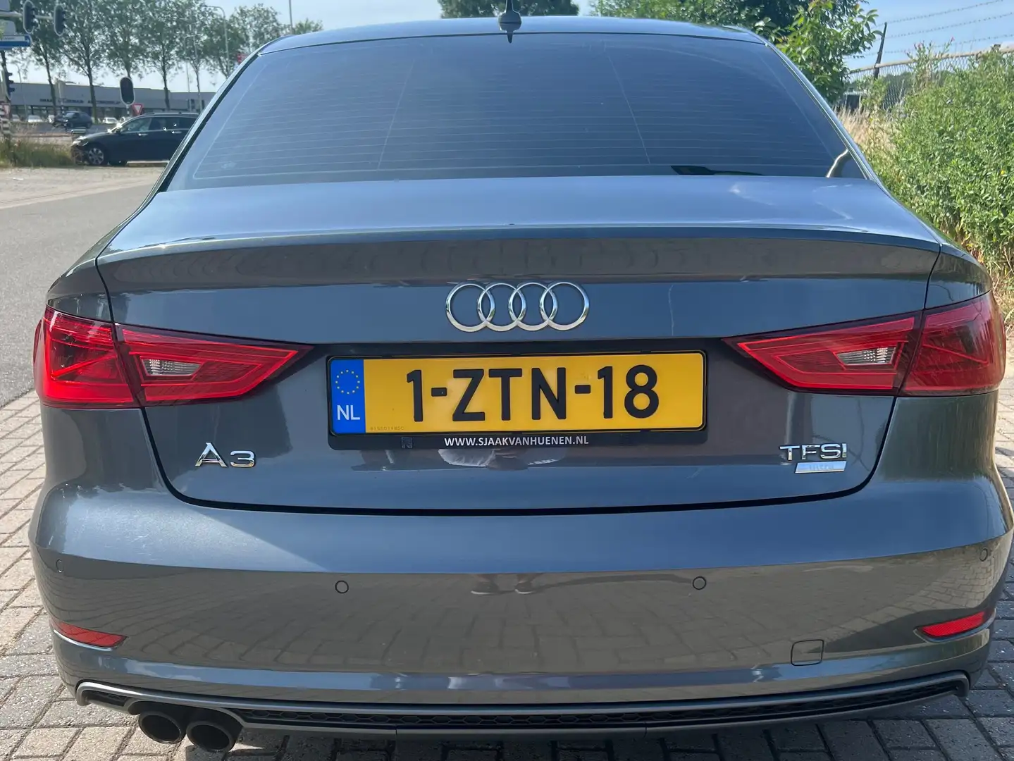 Audi A3 A3 1.4 TFSI Ambit. PL S Zilver - 2