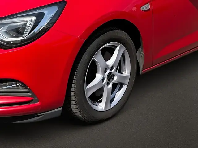 Opel Astra view 3
