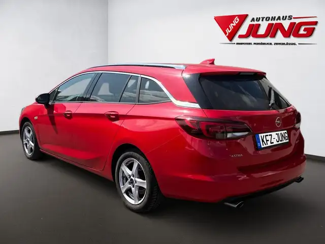 Opel Astra view 6