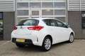 Toyota Auris 1.8 Hybrid Aspiration / Navigatie / Camera / N.A.P bijela - thumbnail 3