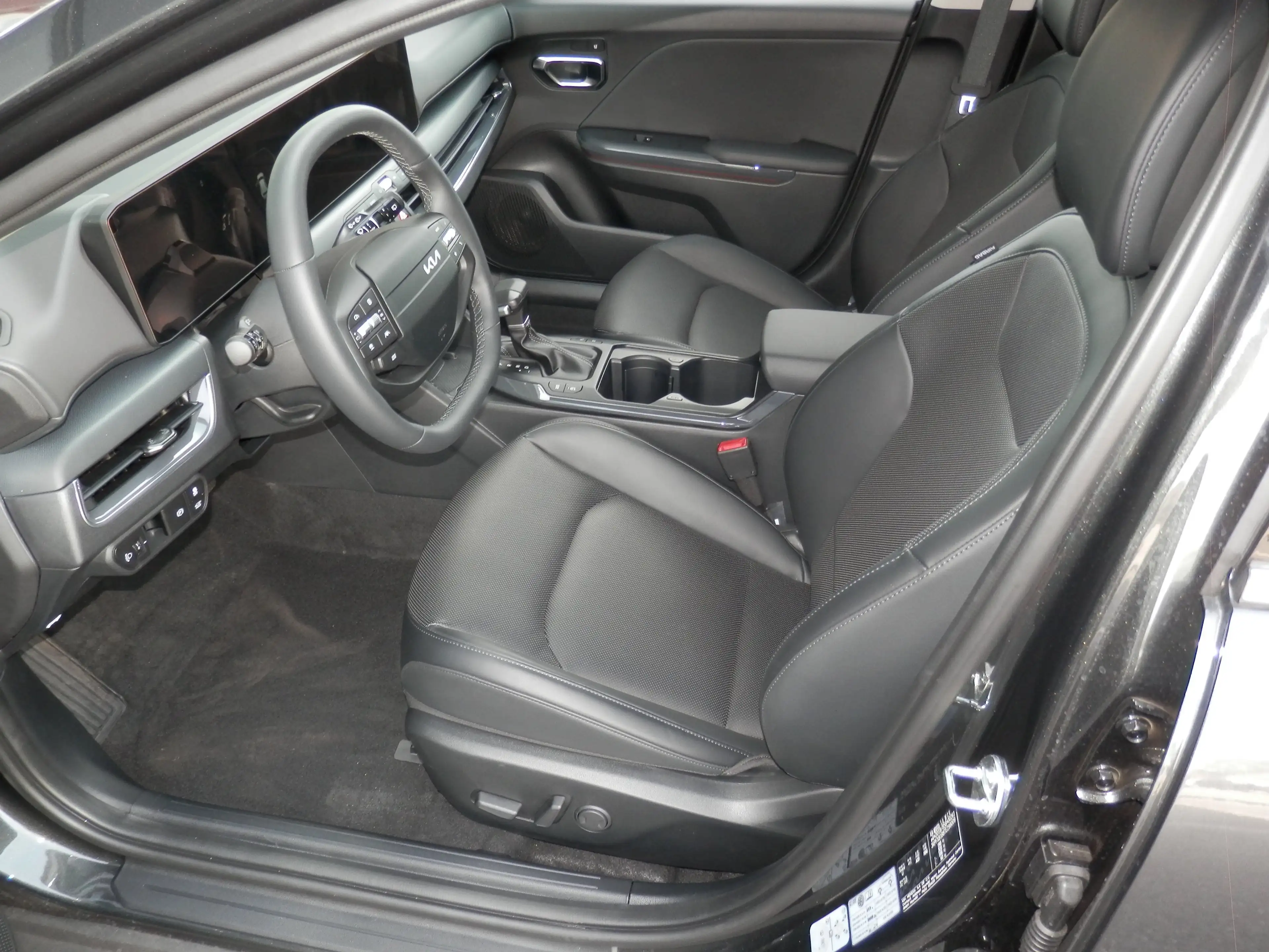 Kia K4 SW 1,0 TGDI 48V Gold DCT — photo 9