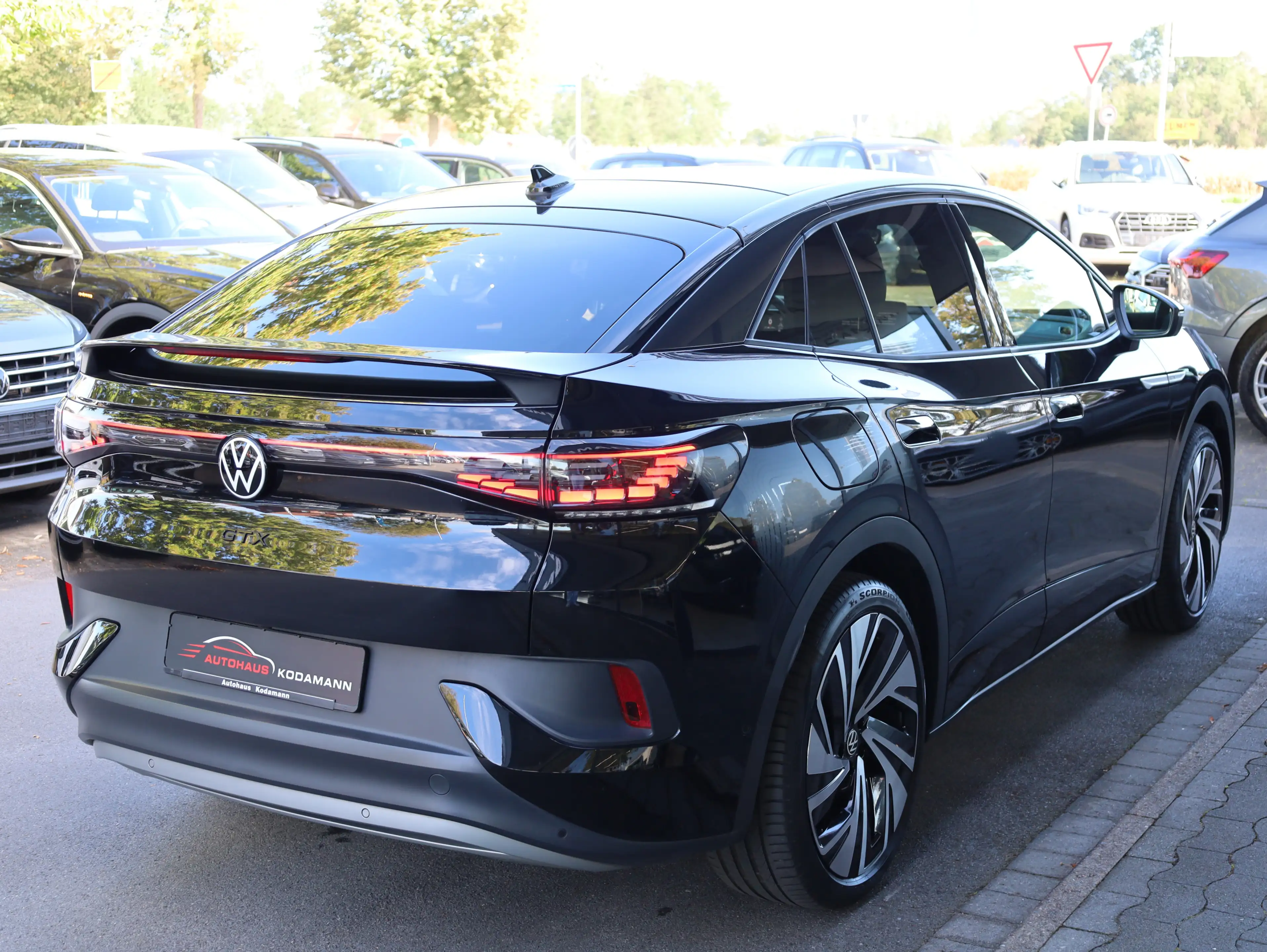 Volkswagen ID.5 GTX 4Motion*AHK*360°CAM*Wärmepumpe*21Alu* — photo 10